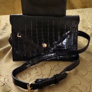 👛Belt Wallet or Cross Body- Black Pleather Crocodile-NWT👛